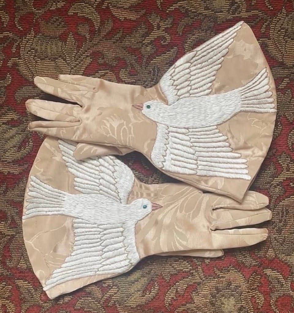 vintage bird gloves