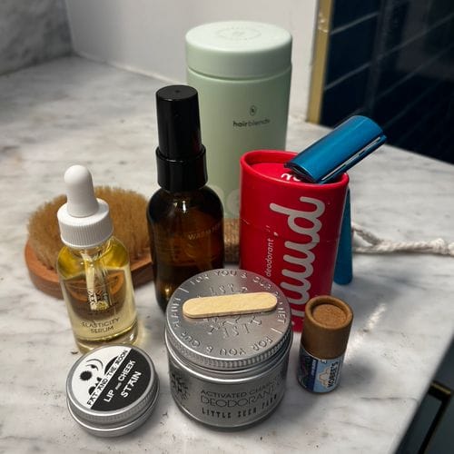 Plastic-Free Bathroom Experience
