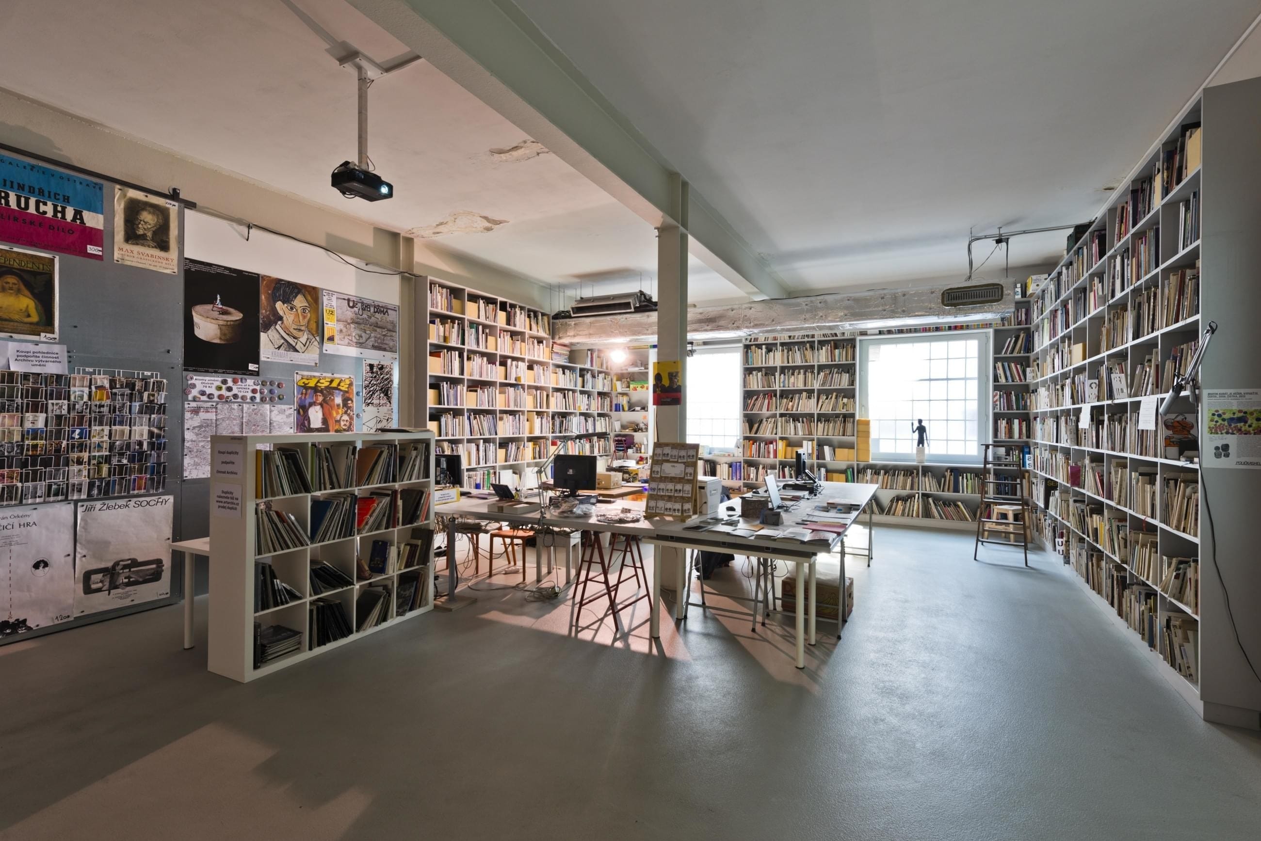 DOX Archive of Fine Arts