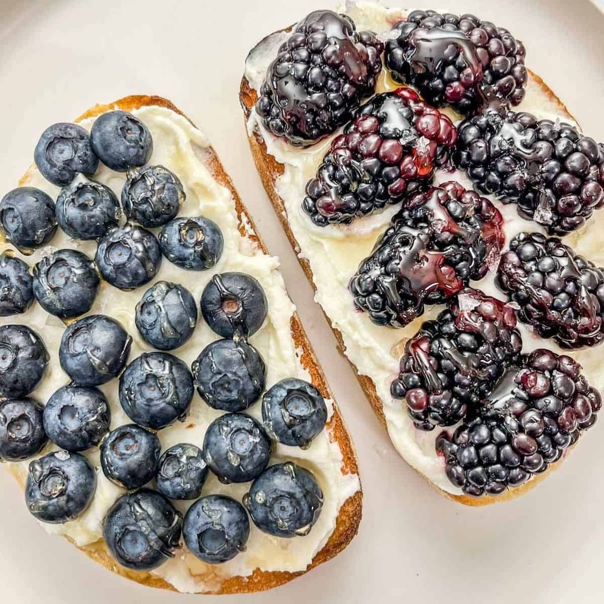 Ricotta Toast with Berries