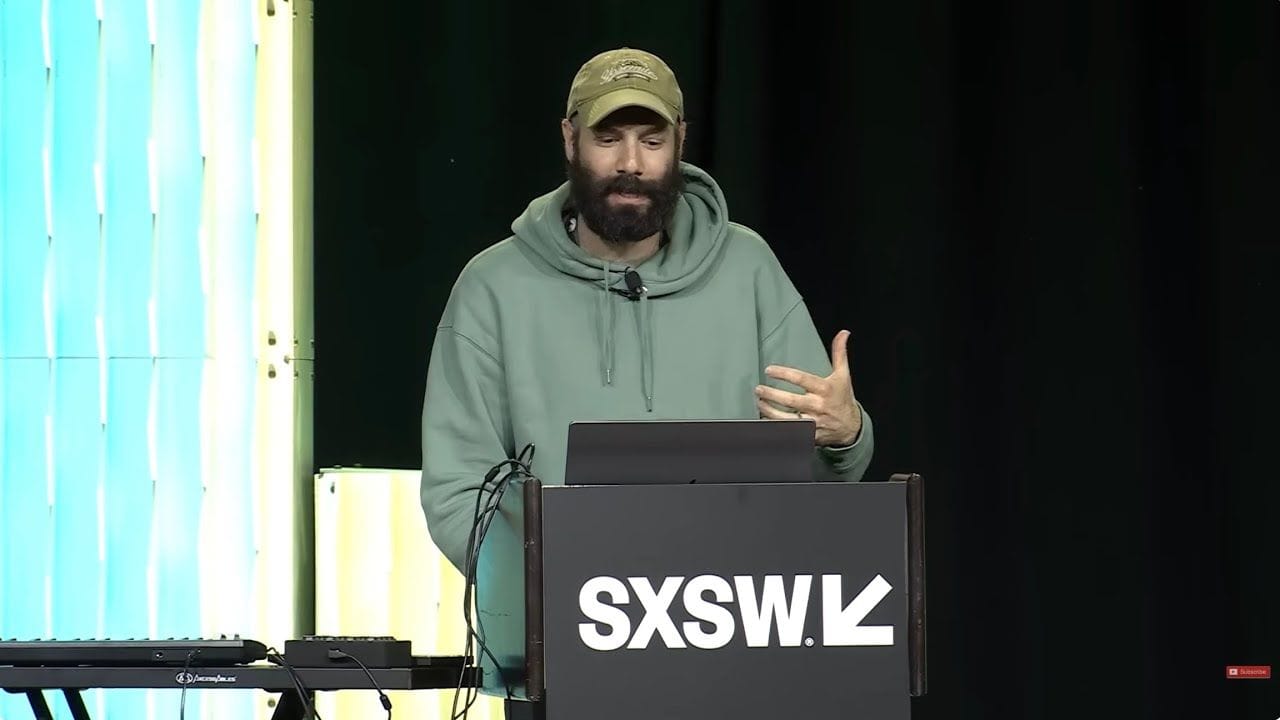 The future of creativity on the internet with AI