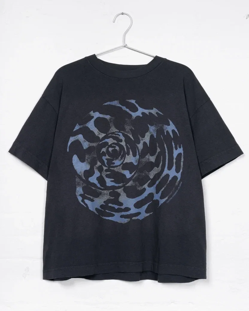 Extra Vitamins SPIRAL SHELL tee - slate
