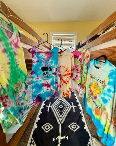 Tie-dying